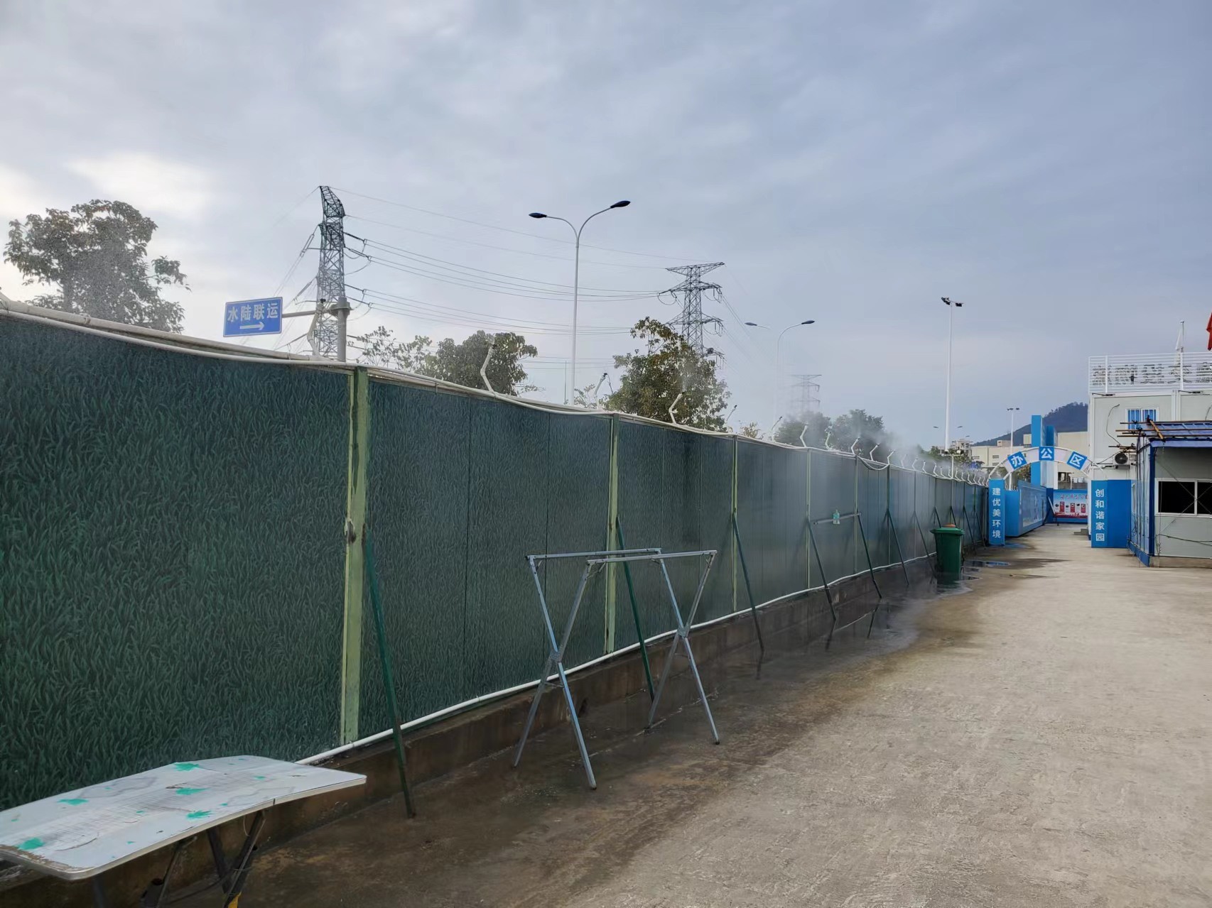 堅守一線“戰(zhàn)高溫” 項目建設有“涼策”，王俊宇拍攝3.jpg