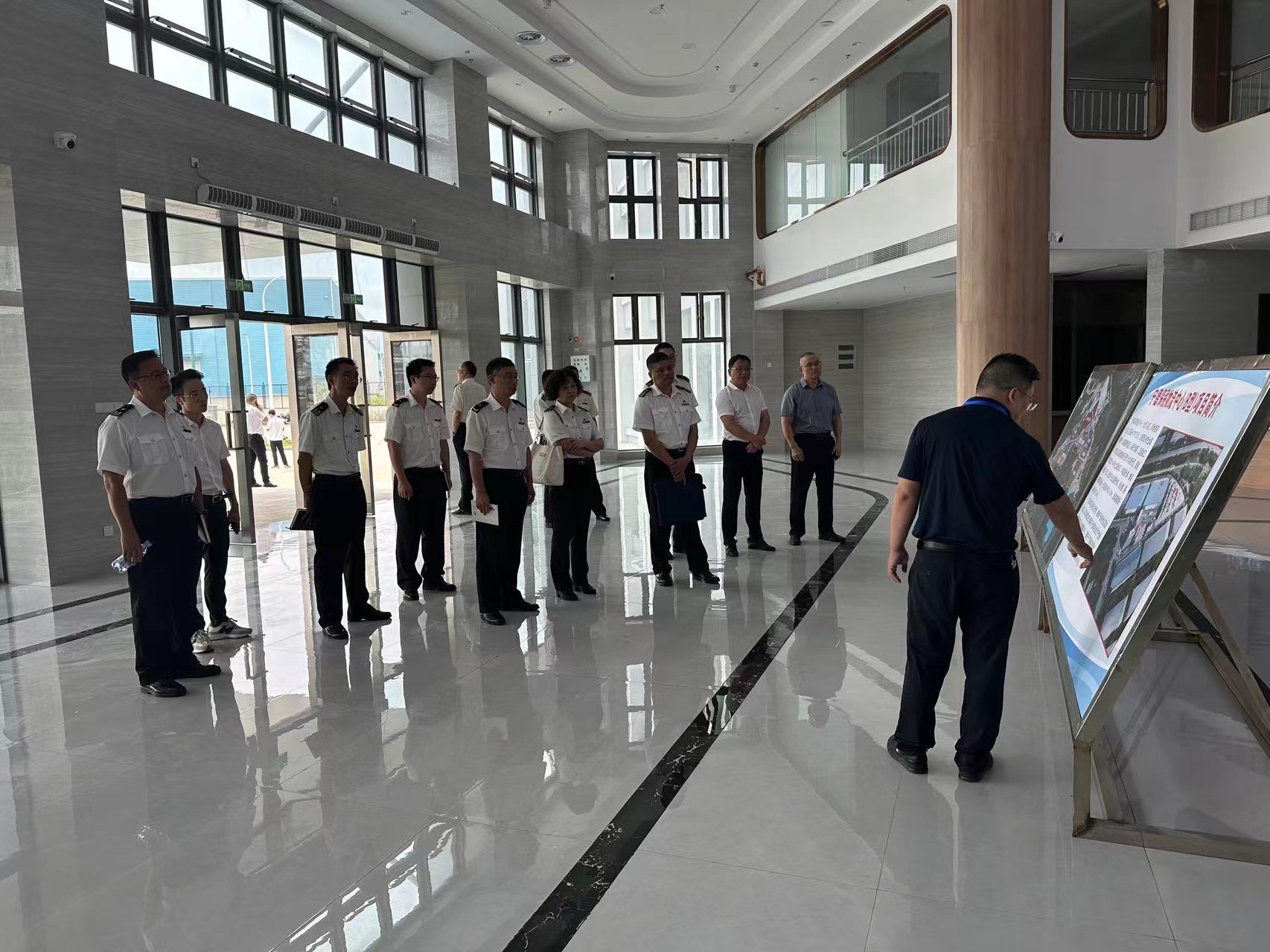 福州海關相關領導深入寧德保稅物流中心（B保）項目調研，蔡慧銘拍攝1.jpg